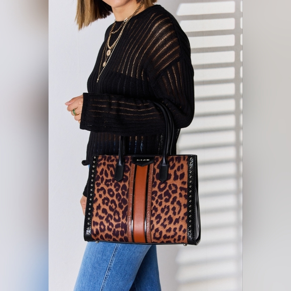 David Jones Leopard Contrast Rivet Handbag - Picture 8 of 8